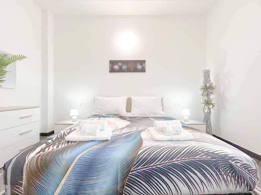 Elegant Apartment - Wifi - Smart Tv - Netflix جنوة المظهر الخارجي الصورة
