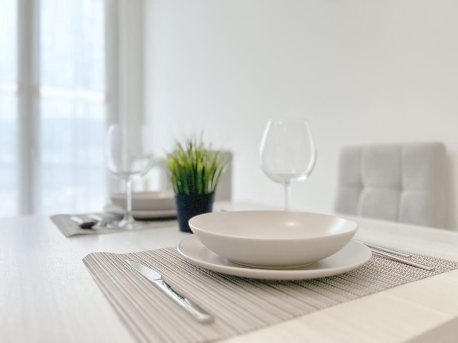 Elegant Apartment - Wifi - Smart Tv - Netflix جنوة المظهر الخارجي الصورة